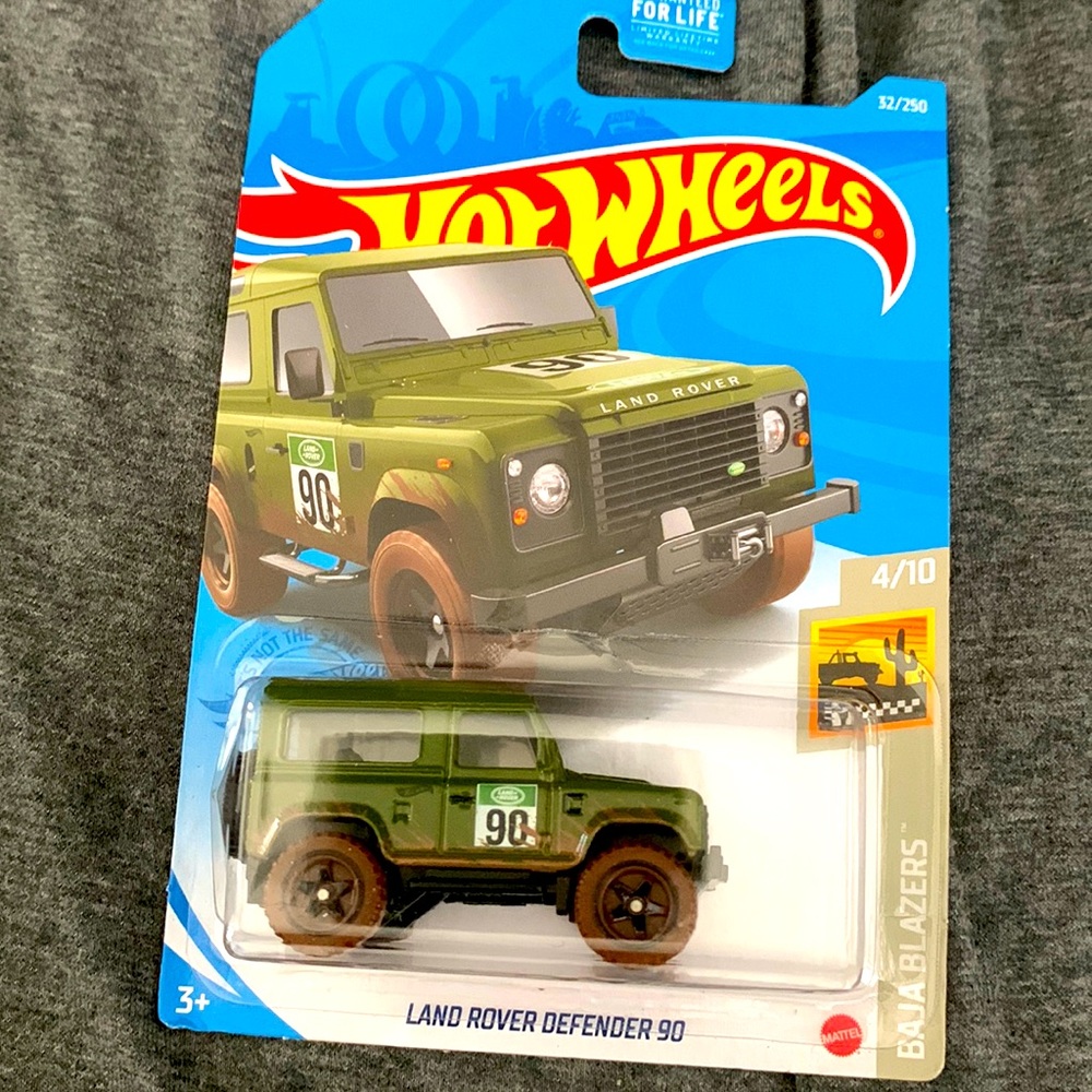 Hot Wheels Land Rover DefenderBaja Blazers collectible